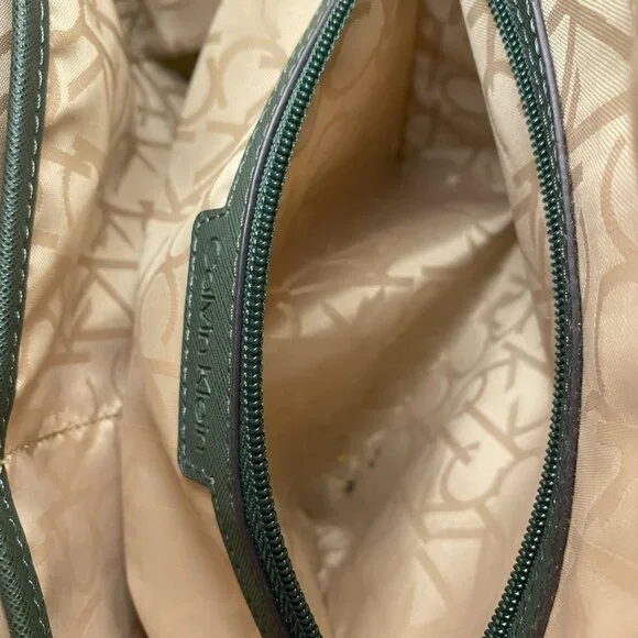 Calvin Klein Green and white shoulder bag - Picture 12 of 13